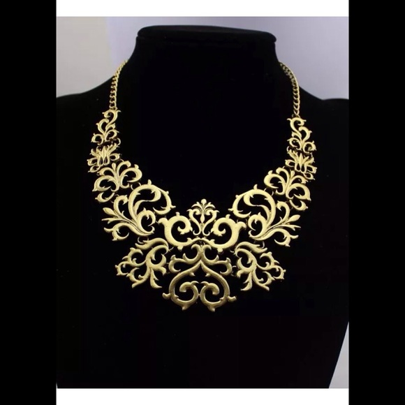 Stunning Bronze Hollow Flower Collar Necklace