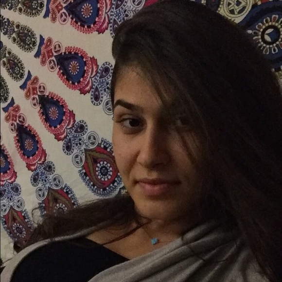 Meet your Posher, Ellie