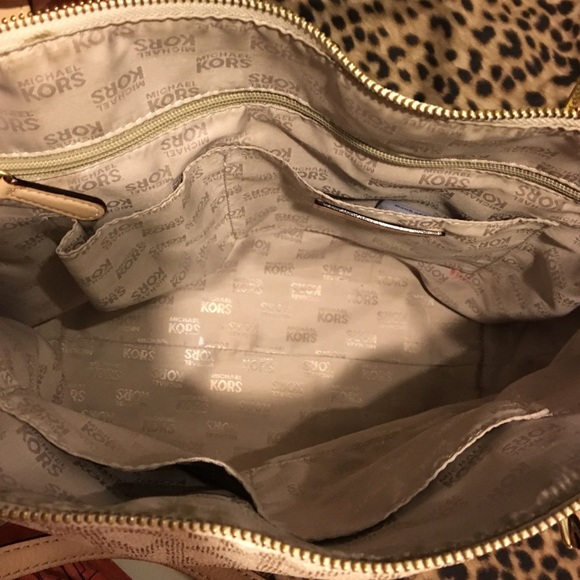 SOLD ON Ⓜ️ercari - Picture 2 of 4