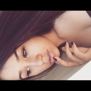 Meet your Posher, Clarissa