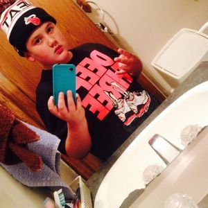 Meet your Posher, Logan