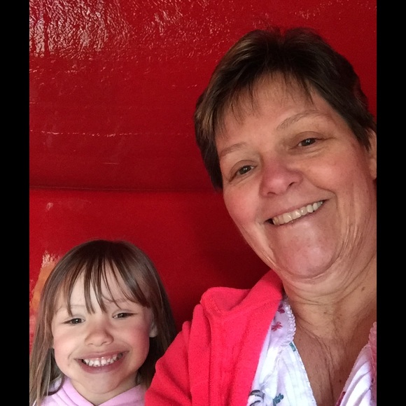 Meet your Posher, Paula