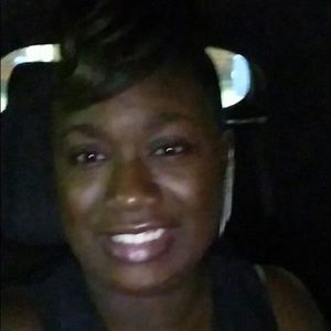 Meet your Posher, Evelyn