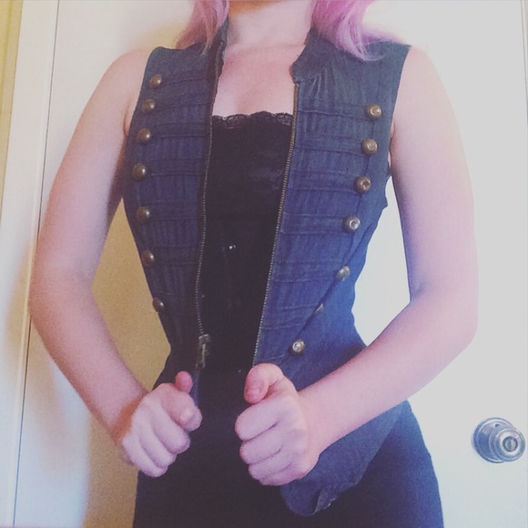 Denim military-style vest with zipper and buttons - Picture 2 of 3