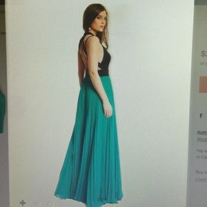 Saravia pleated maxi dress