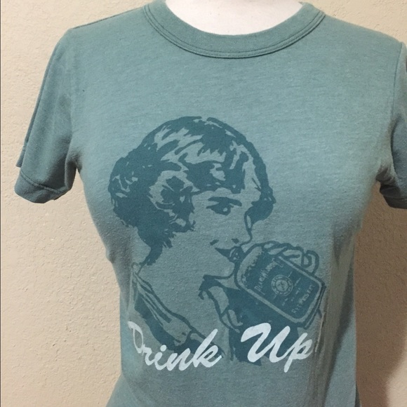 Urban renewal drink up tee - Picture 2 of 4