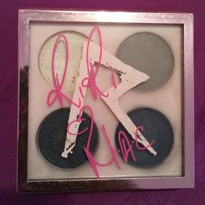 Rihanna smoked cocoa palette