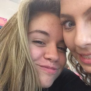 Meet your Posher, Abby