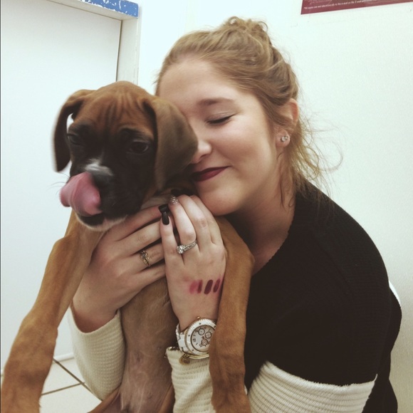 Meet your Posher, Ally - Picture 1 of 1