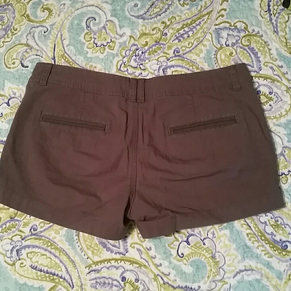 Shorts - Picture 2 of 3
