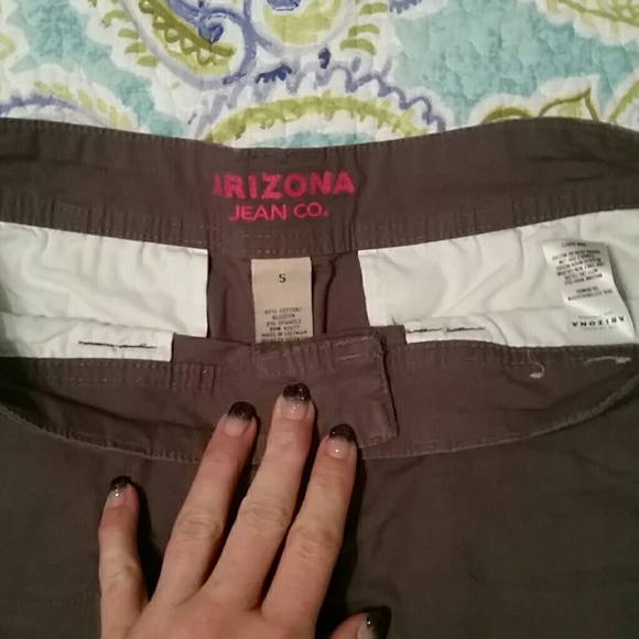 Shorts - Picture 3 of 3