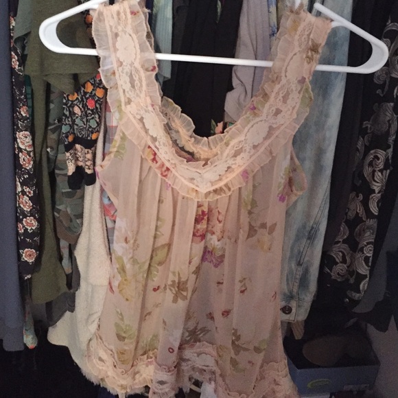 Lacey tank top.