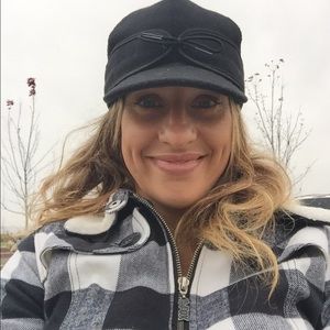 Meet your Posher, Shay