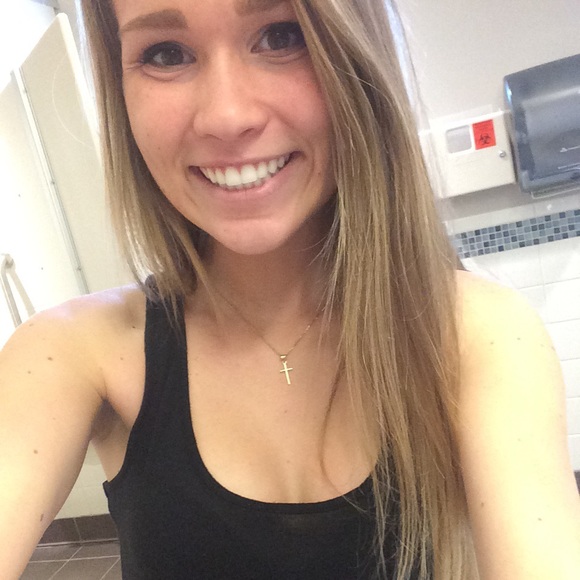 Meet your Posher, Katie - Picture 1 of 1
