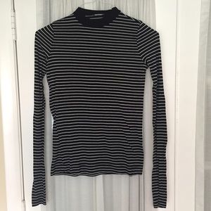 Zara Turtleneck XS