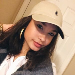 Meet your Posher, Natasha