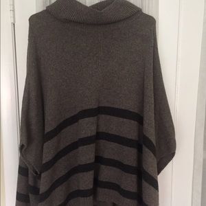 Knit poncho Banana Republic S