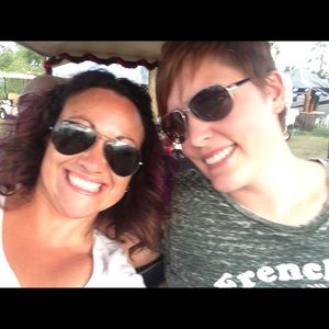 Meet your Posher, Crystal