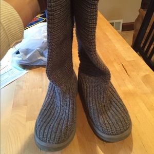 Ugg classic cardy boots sz 7