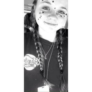 Meet your Posher, Madelyn