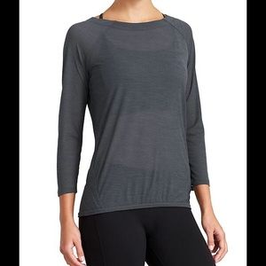 NWOT Athleta Clarity top!