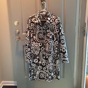 Blk& Wht trench coat