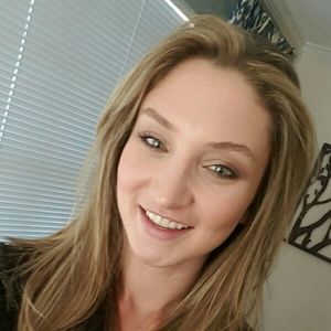 Meet your Posher, Alisa