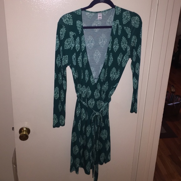 Green patterned wrap dress