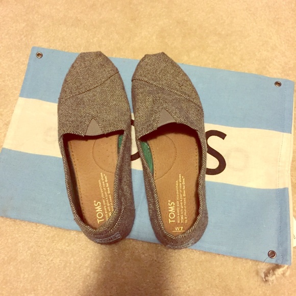 TOMS Shoes - **SOLD** TOMS Herringbone Flats with Bag