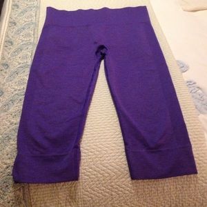 Lululemon crops