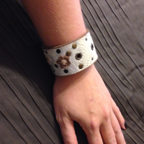 Leather Cuff - Picture 3 of 3