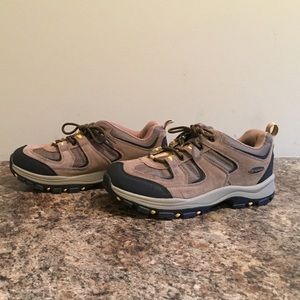 Nevada work/hiking boots