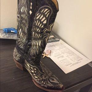 Corral boots