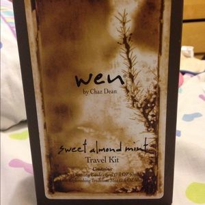 Wen by Chaz Dean sweet almond mint travel kit