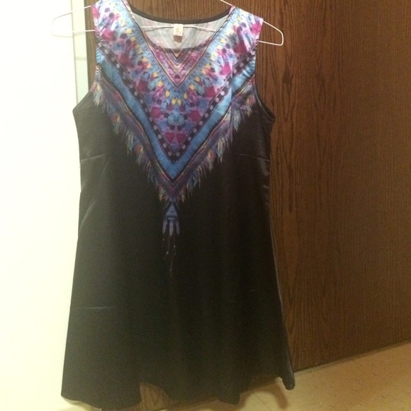 Super cute tribal dress!