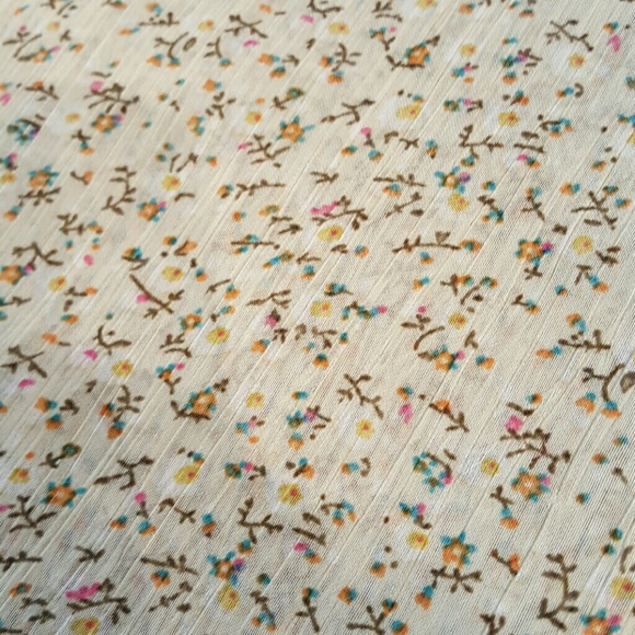 Sheer flowered tank - Picture 3 of 3