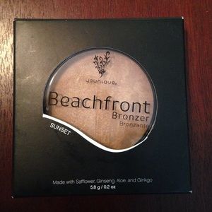 Younique Beachfront Bronzer in Sunset