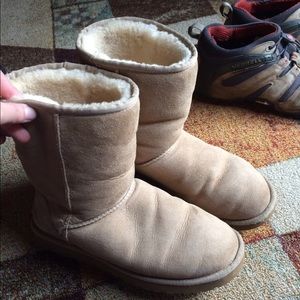 sand colored ugg boots