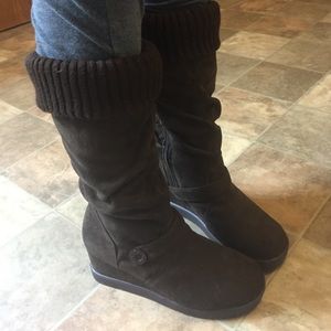 NWOT roxy boots