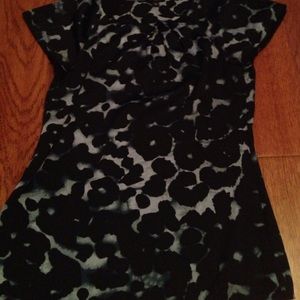 Ann Taylor size 4 shirt.