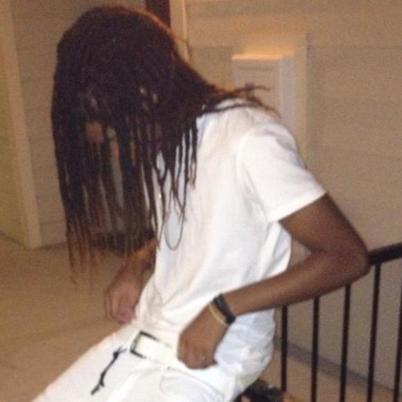 Meet your Posher, Hollis