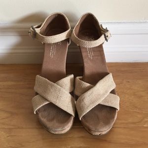 TOMS wedges
