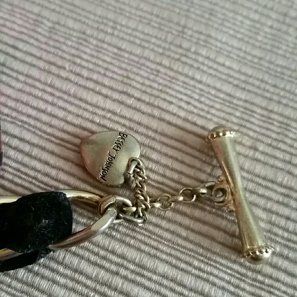 Betsy Johnson bracelet & necklace set - Picture 3 of 7