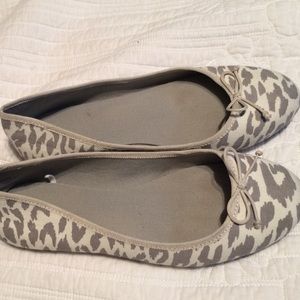 Leopard shoes