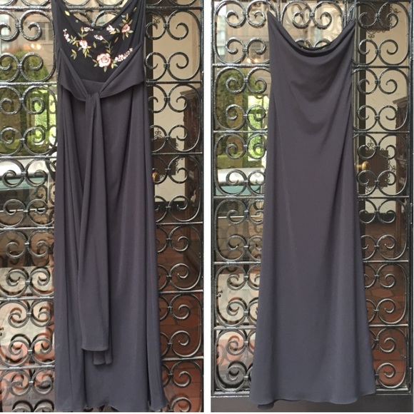 Sold Laundry Embroidered Sheer Back  Gown 8 - Picture 3 of 3