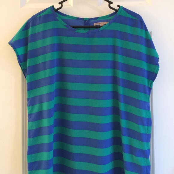 GAP striped shirt