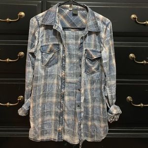 Blue plaid button up