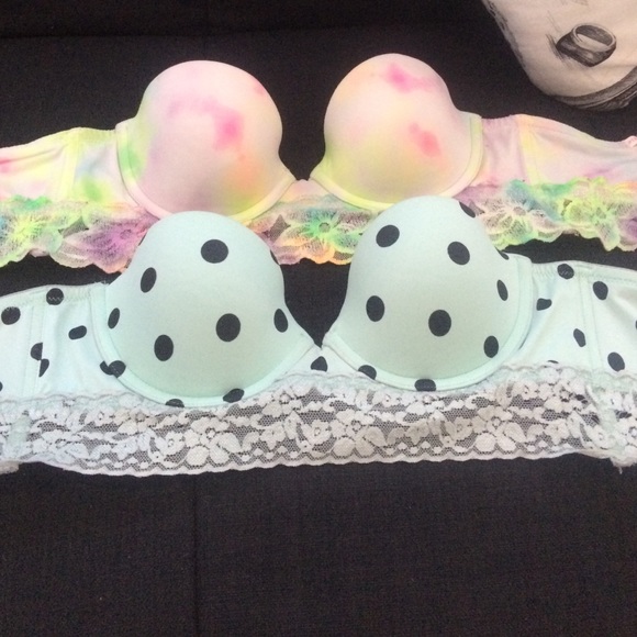 32b bras from pink