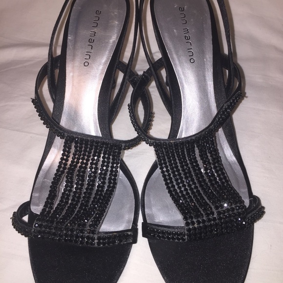 Ann Marino black high heels