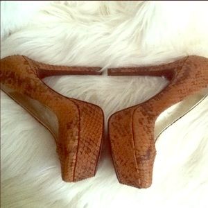 Jessica Simpson Waleo Platform Heel